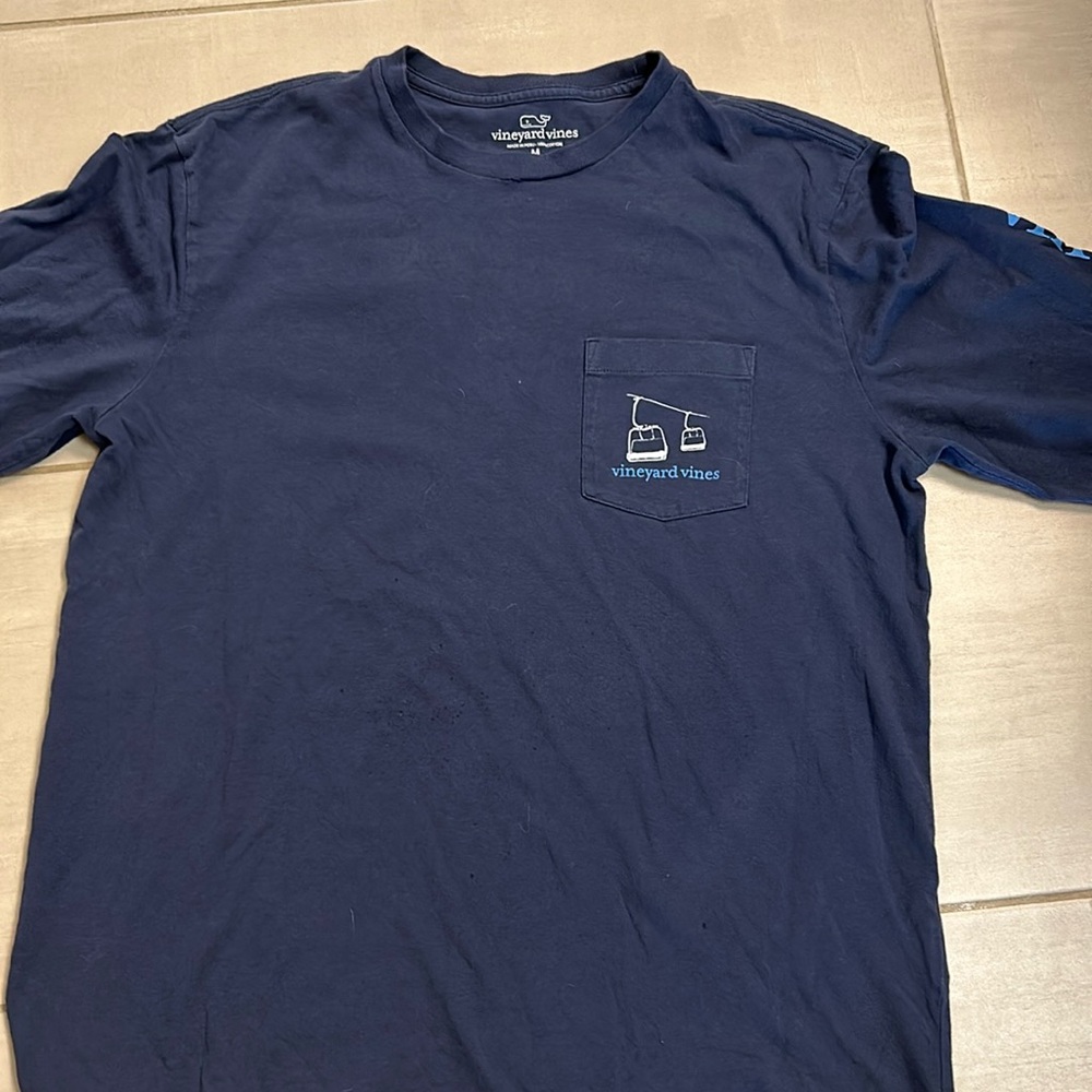 Skiing Vineyard Vines long sleeve